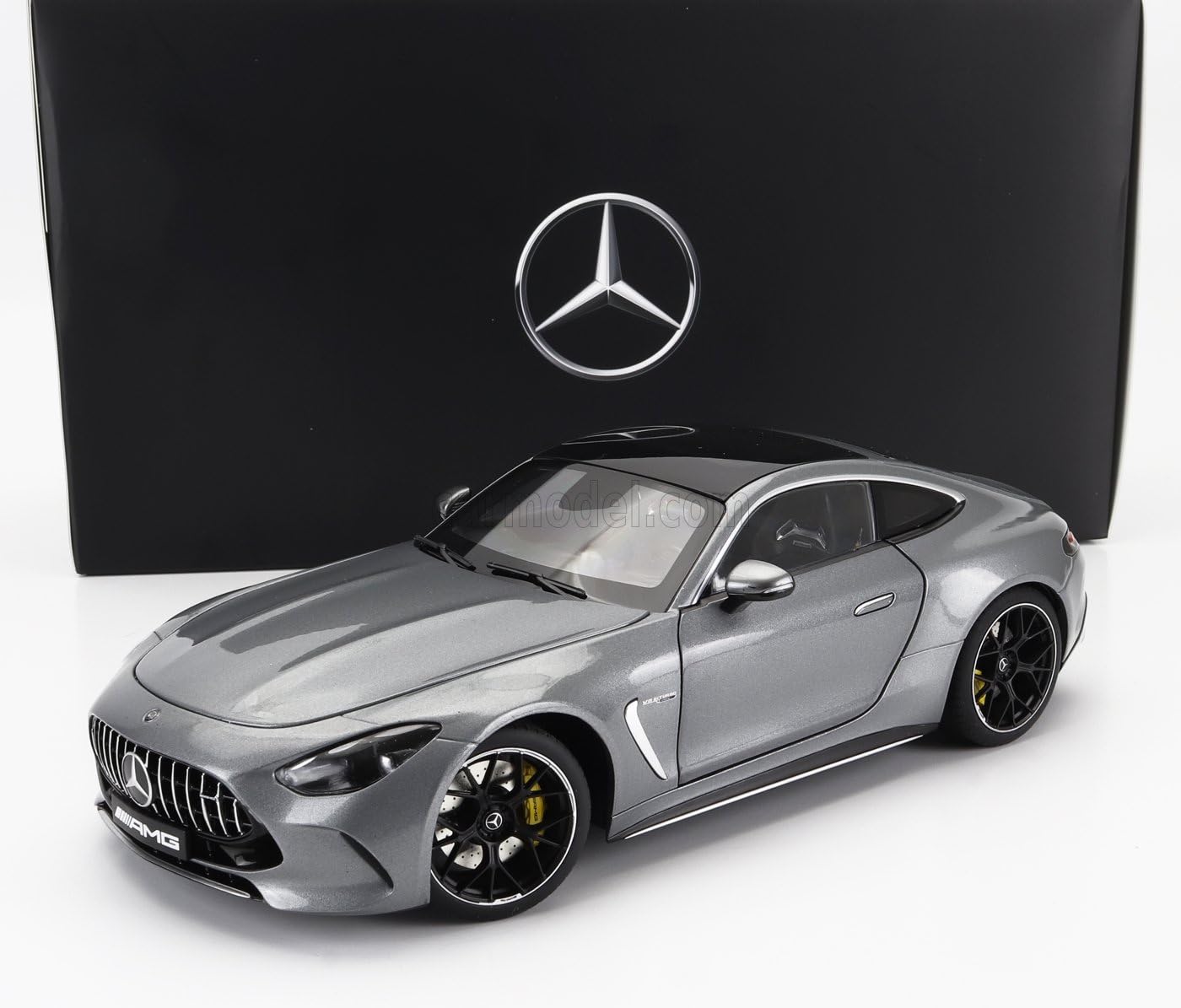 未開封 メルセデス特注 メルセデスベンツ Bクラス Mercedes 1/18 Amazon | ミニカー 1/18 メルセデスベンツ Bクラス レッド
